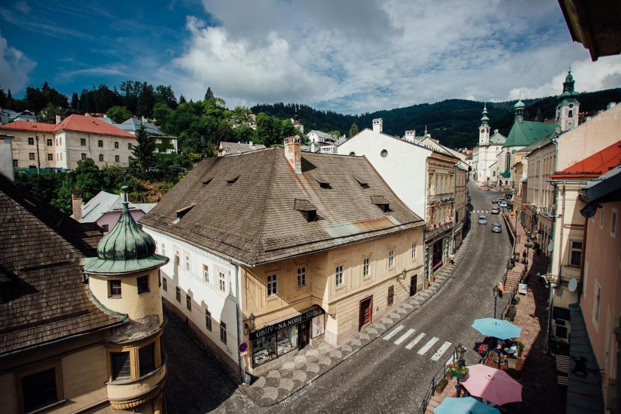 Boutique Apartments Banska Stiavnica Bagian luar foto