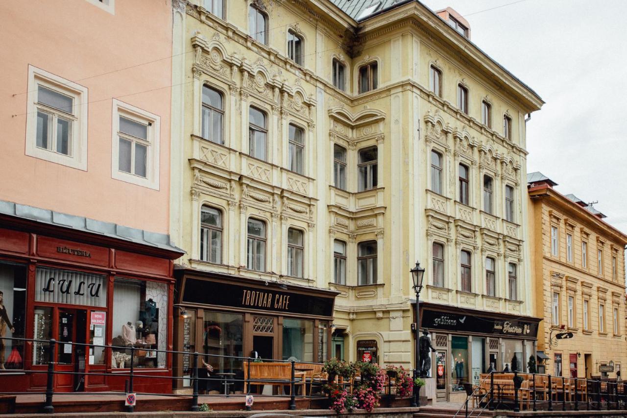 Boutique Apartments Banska Stiavnica Bagian luar foto