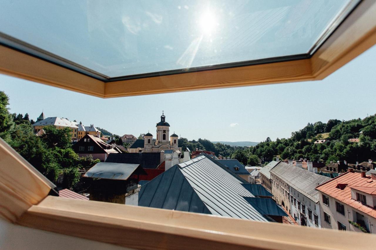 Boutique Apartments Banska Stiavnica Bagian luar foto